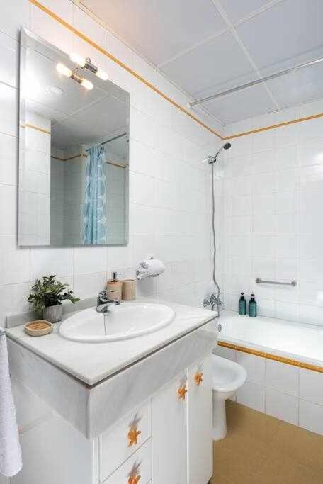 Monkeys Apartments 7Revueltas Deluxe 세비야 외부 사진