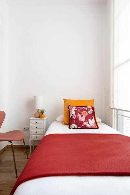 Monkeys Apartments 7Revueltas Deluxe 세비야 외부 사진